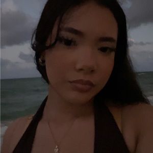 Meet your Posher, Anjelys